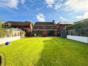 Photo 20- click for photo gallery